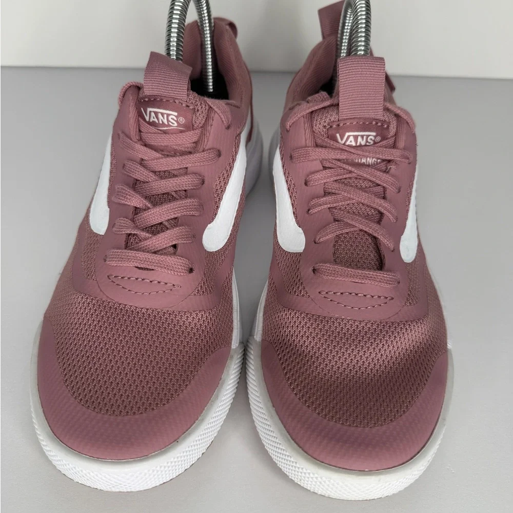 Vans Womens Size US 5.5 Ultrarange Pink Lace Up Comfort Athletic Shoes
